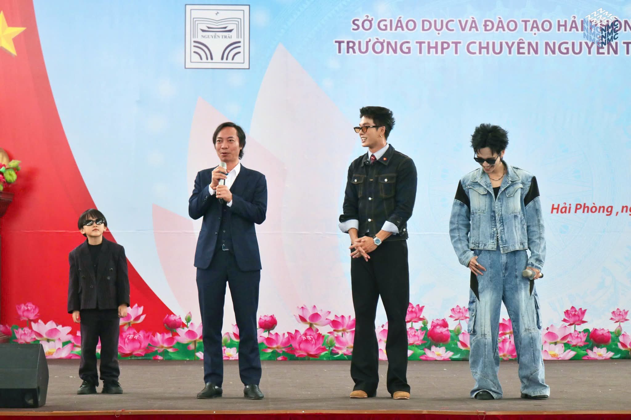 Buổi giao lưu sinh hoạt ý nghĩa cùng các khách mời đặc biệt tại THPT chuyên Nguyễn Trãi